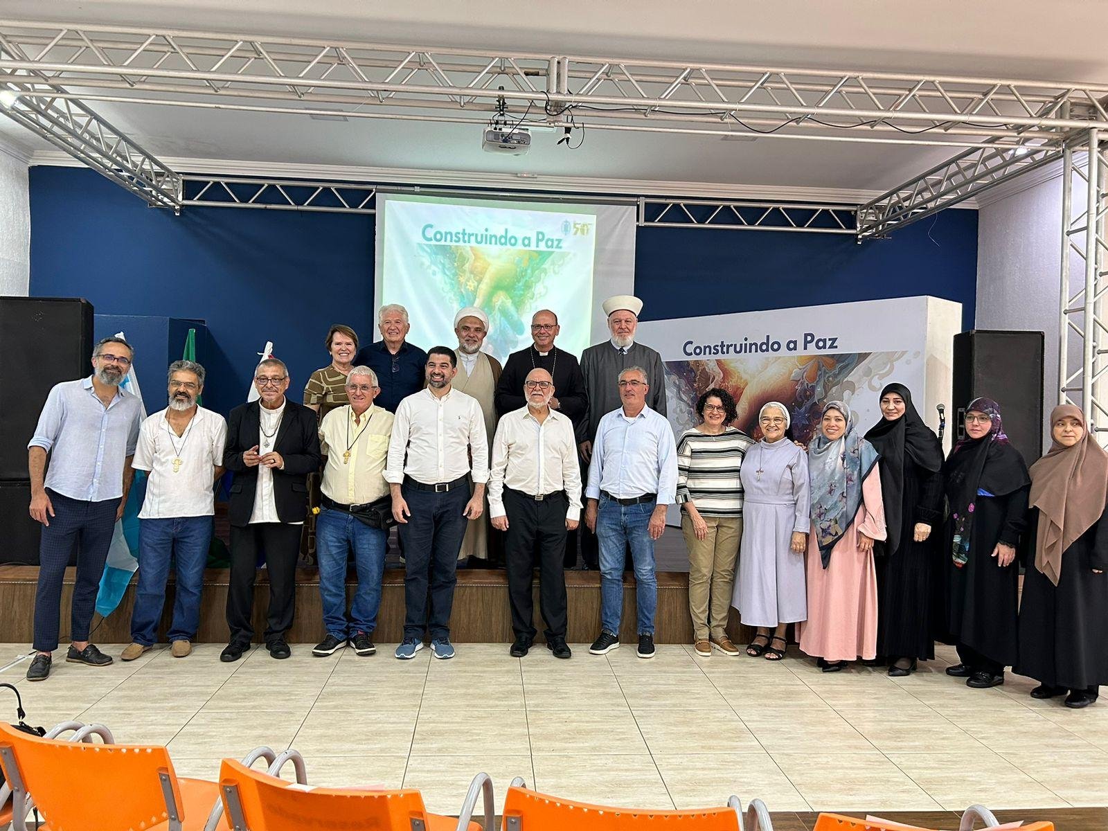 Encontro inter-religioso em Foz do Iguaçu reúne diferentes credos na construção da paz e respeito ao diverso