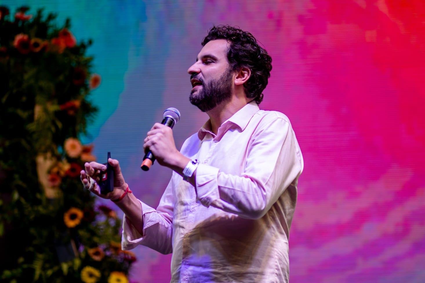 Gustavo Arns abre ciclo de palestras no 7º Fórum Paranaense de Turismo Religioso em Foz do Iguaçu